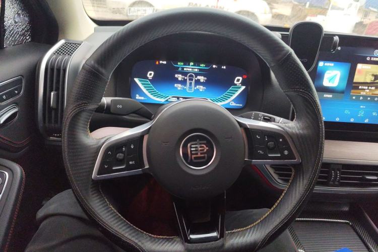 Used BYD Tang New Energy 2018 DM 2.0T All-Wheel Drive Smart Connectivity Luxury Model 7 Seats China V Emission Standard