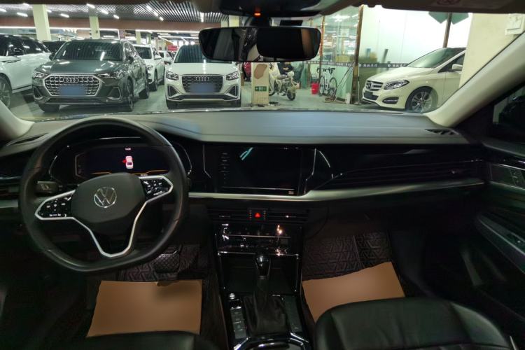 Used Volkswagen Passat 2023 Revised 330TSI Starry Elite Edition Center Console