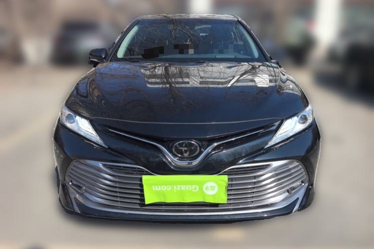 Used Toyota Camry 2019 Revised Version 2.0G Luxury Edition Front