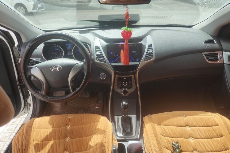 Used Hyundai Elantra (5th Generation / Langdong) 2015 1.6L Automatic Leading Model