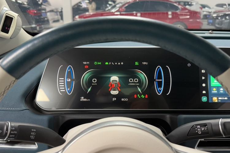 Used ORA Good Cat 2023 401 km Standard Range Premium Version Lithium Iron Phosphate