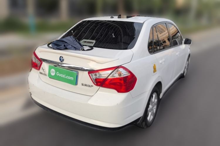 Used Venucia D50 2015 1.6L Manual Fashion Edition
