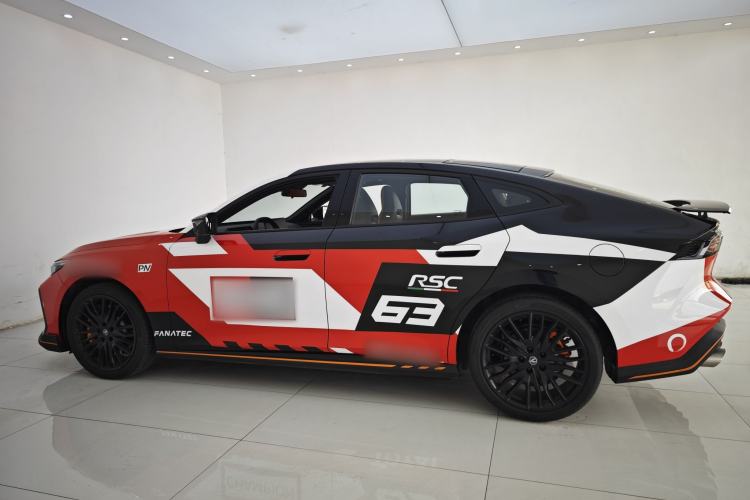 Used CHANGAN UNI-V 2025 Model Third-Generation 2.0T Dynamic Edition