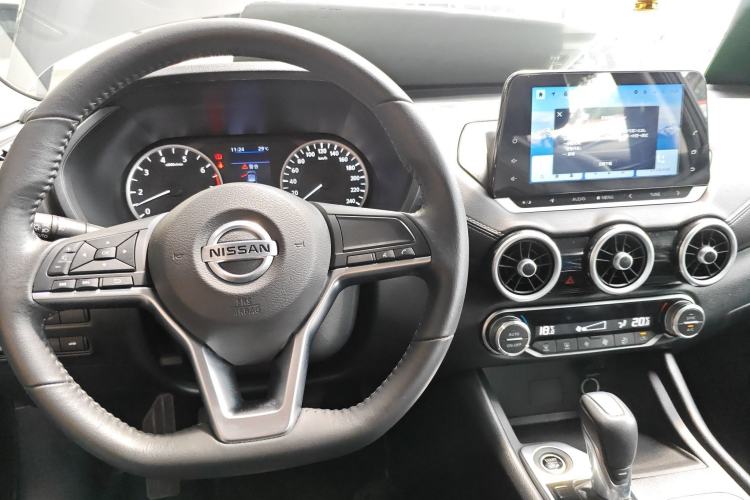 Used Nissan Sylphy 2021 1.6L XL CVT Enjoyment Edition Center Console