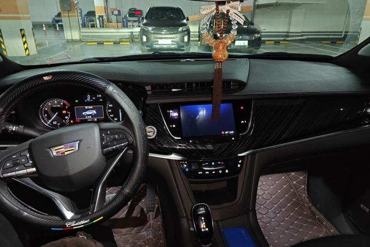 Used Cadillac XT6 2022 2.0T Six-Seater Four-Wheel-Drive Luxury Standard Edition
