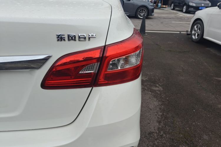 Used Nissan Sylphy 2021 Classic 1.6XL CVT Luxury Edition Right Rear Taillight