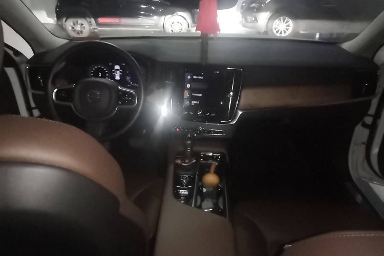 Used Volvo S90 2020 T5 Zhiyi Luxury Edition