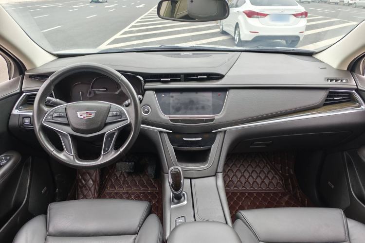 Used Cadillac XT5 2017 Anniversary Edition 28T Four-Wheel Drive Luxury Model