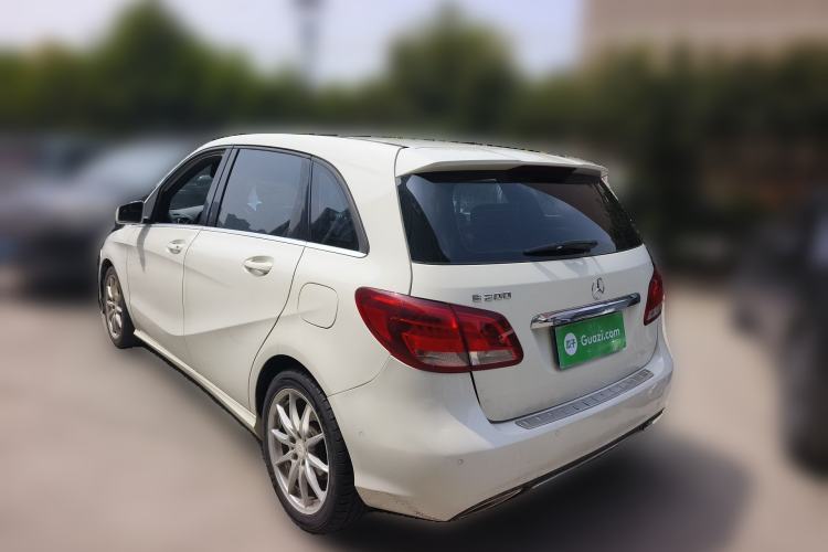 Used Mercedes-Benz B-Class 2015 B 200 Sport Edition Rear Left 45 Deg