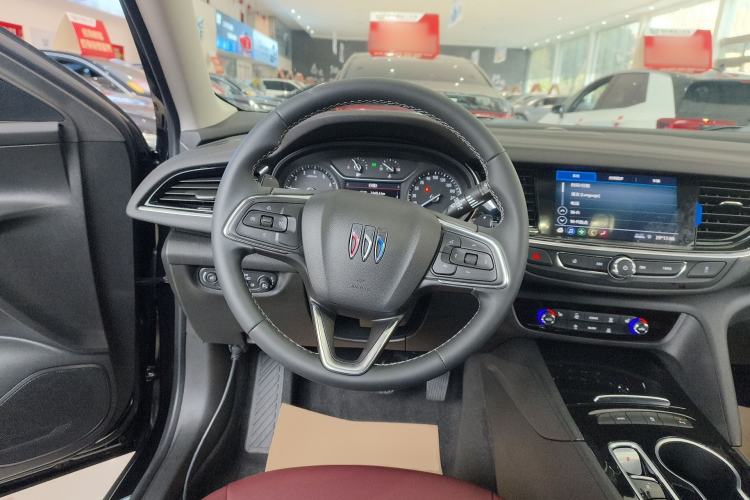 Used Buick Regal 2025 Model 25T Ultra-Enjoyment Edition
