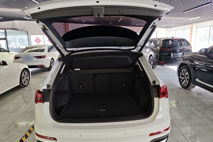 Used Audi Q3 2020 35 TFSI Ambition Dynamic Edition Trunk