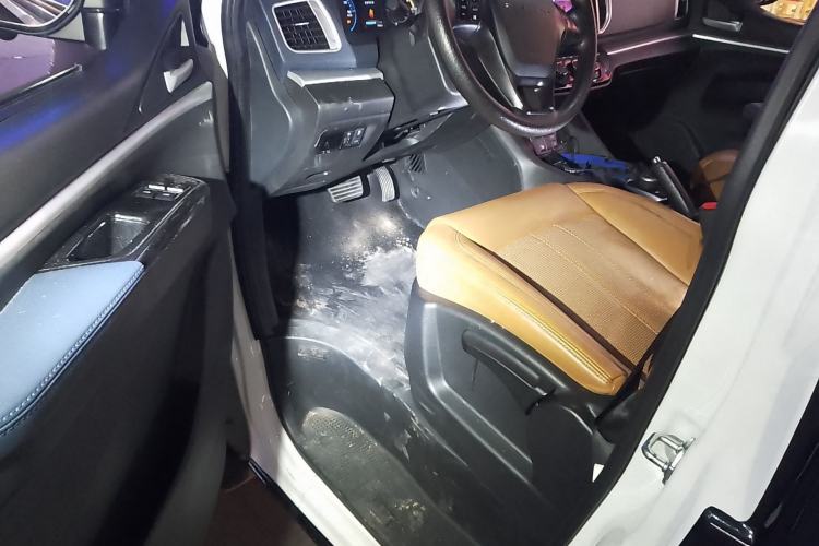 Used FORTHING Lingzhi M5 2022 Passenger Version Standard Model 9-Seater