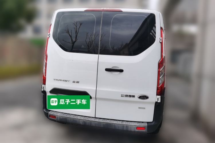 Used Ford Transit 2019 2.0T Gasoline Automatic Multi-Function Commercial Vehicle Short Wheelbase Low Roof 6-Seater China VI Standard