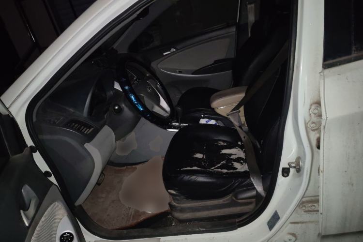 Used Hyundai Verna (older generation) 2010 Sedan 1.4L Automatic Comfort Model GS
