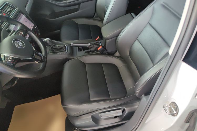 Used Volkswagen Sagitar 2018 180TSI DSG Prestige Edition Left Front Seat