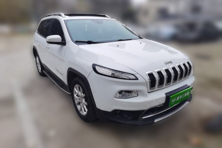 Used Jeep Cherokee 2017 2.0L Superior Edition