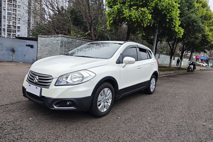 Used Suzuki S-Cross 2015 1.6L CVT Two-Wheel Drive Entry-Level Trim