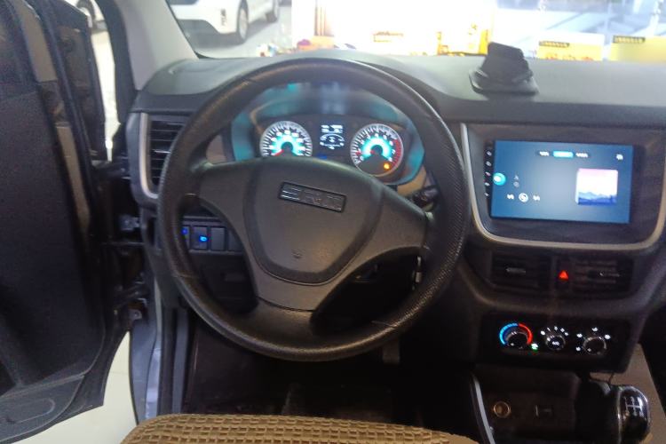 Used Jinbei Gold Hiace M Classic 2022 1.5L Engineering Lion Passenger Vehicle 5 Seats