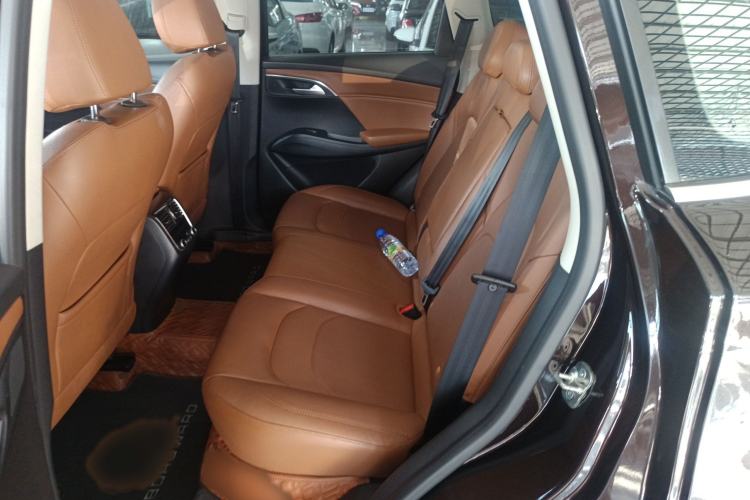 Used BORGWARD BX7 2016 28T Two-Wheel Drive Luxury Version 5 Seats
