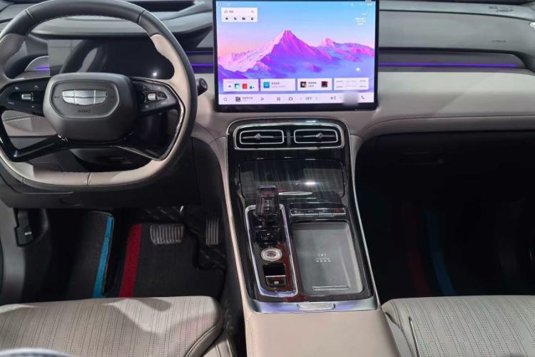 Used Geely Auto FX11 2025 4th Generation 1.5TD DCT Jinxiu