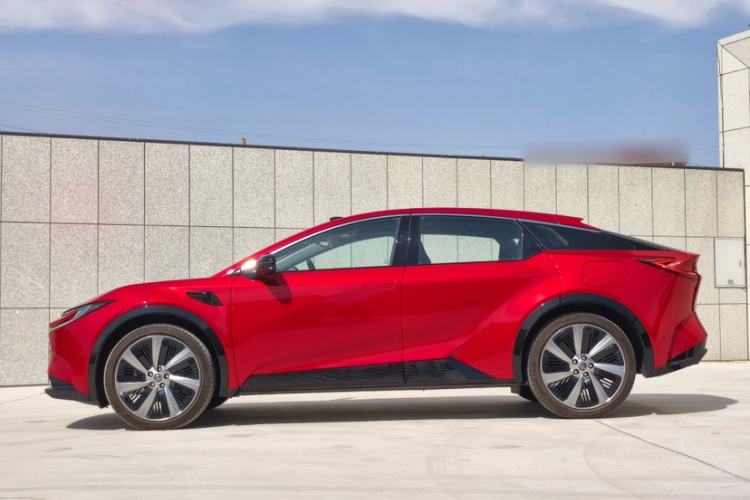 Used Toyota bZ5 2025 Model 550 PRO Smart Driving Edition Exterior 1