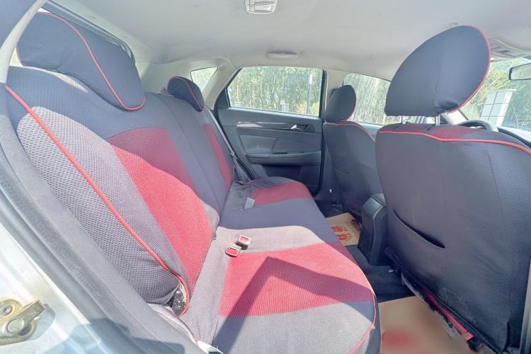 Used Dongfeng Aeolus H30 2014 CROSS 1.5L Automatic Luxury Model
