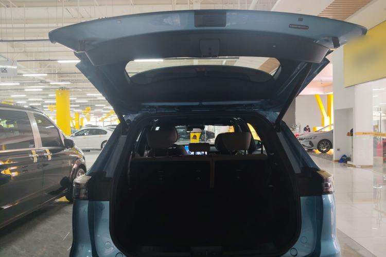 Used Chery Tiggo 8 PLUS C-DM 2025 1.5T 116 km Prestige Version 5 Seats Trunk