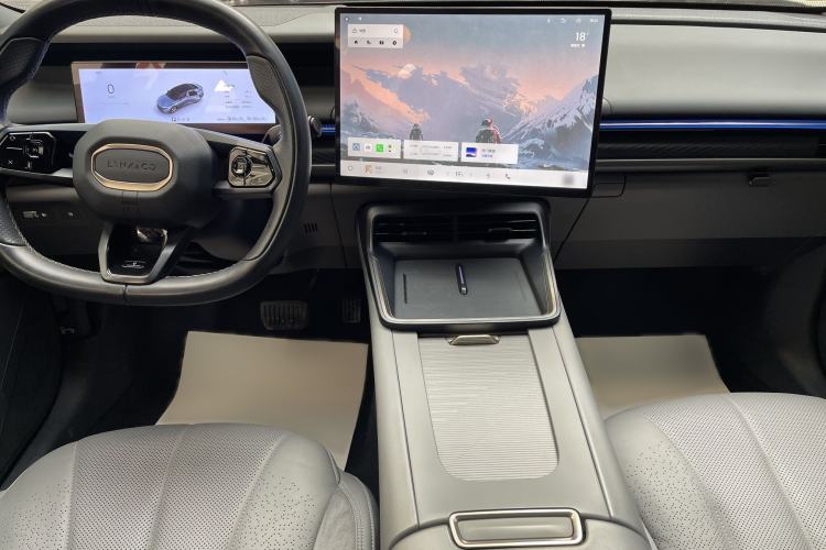 Used Lynk & Co 07 2024 EM-P 126 Long-Range Ultra
