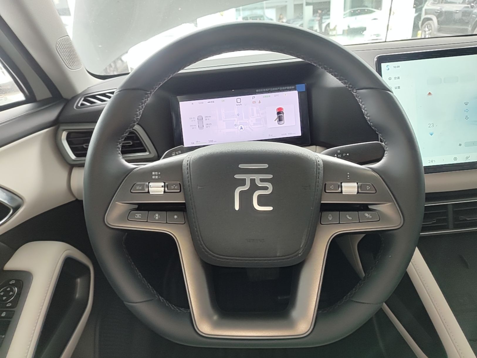 BYD Yuan UP 2025 Intelligent Driving Version 401 km Leading Edition — снимка 13