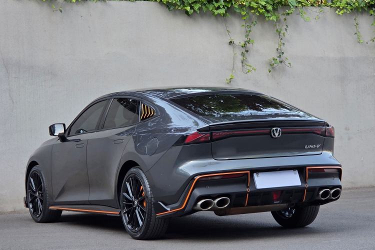 Used CHANGAN UNI-V 2022 1.5T Sport Edition