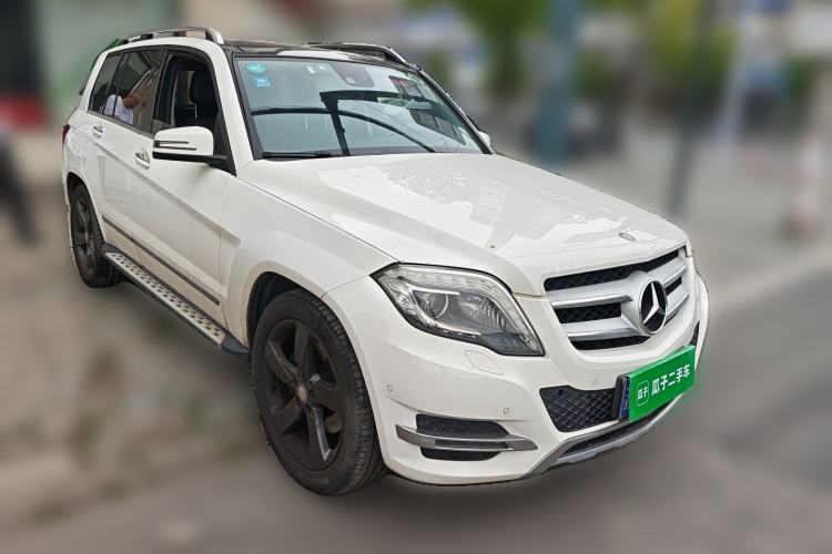 Used Mercedes-Benz GLK-Class 2013 Facelift GLK 300 4MATIC Fashion Edition Front Right 45 Deg