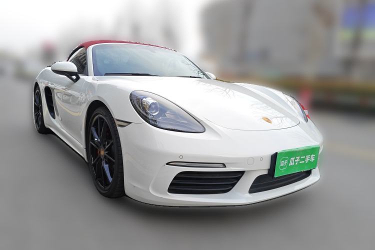 Used Porsche 718 2022 Boxster 2.0T Front Right 45 Deg