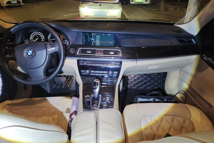 Used BMW 7 Series 2011 730Li Elegant Model
