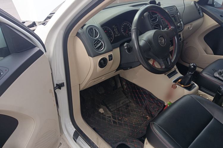 Used Volkswagen Tiguan 2012 1.8TSI Manual Two-Wheel Drive Urban Edition Driver Seat