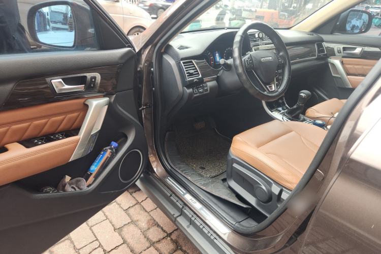 Used Haval H2 2016 Red-Label 1.5T Automatic Two-Wheel Drive Luxury Model
