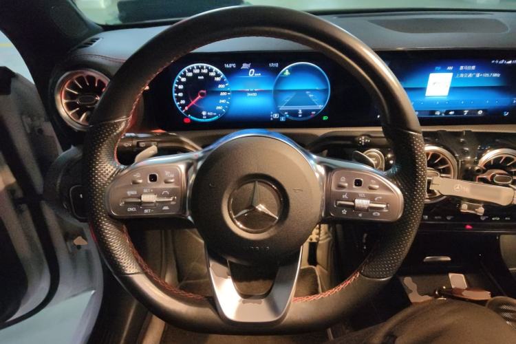 Used Mercedes-Benz CLA 2020 CLA 200 Shooting Brake Steering Wheel