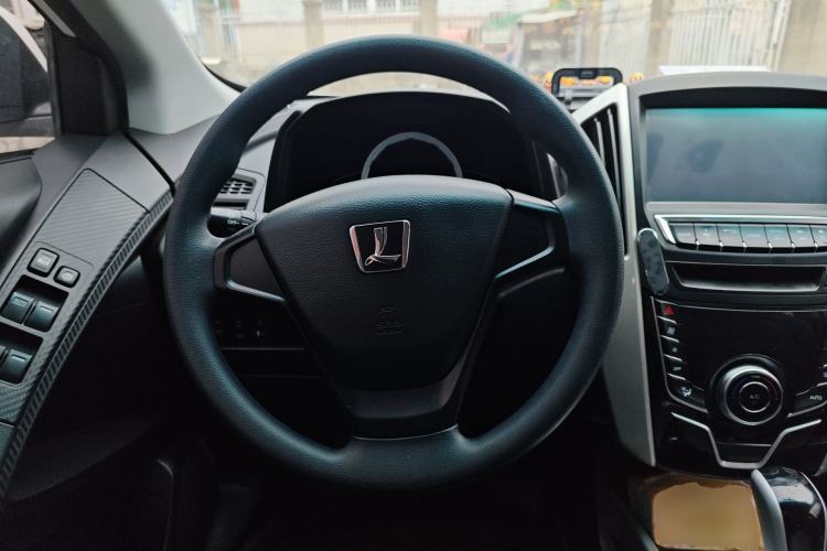 Used Luxgen U6 SUV 2016 1.8T Style Value Model Steering Wheel