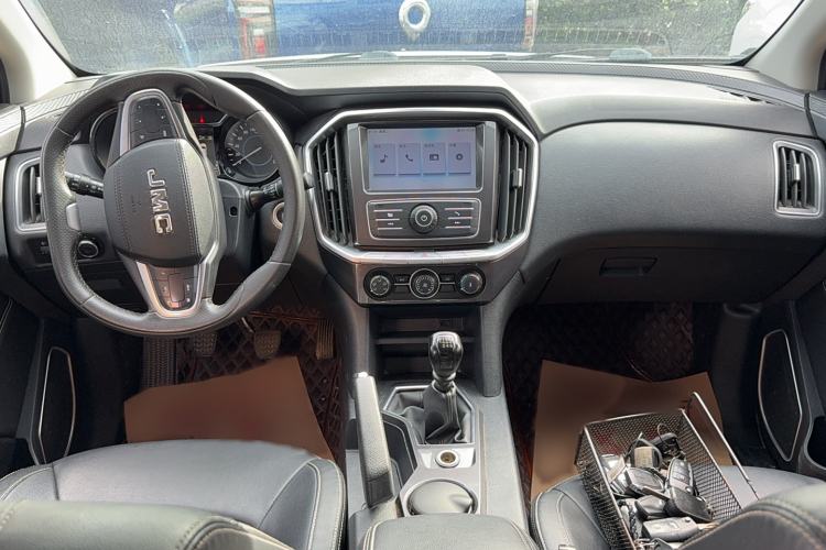 Used JMC Yuhu 7 2020 2.0T Diesel Manual 4x4 Comfort Edition Short Wheelbase China VI Emission Standard JX4D20A6L