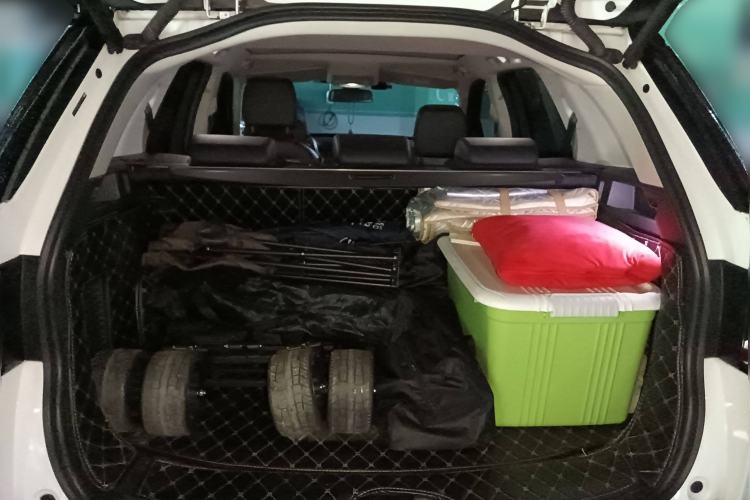 Used Land Rover Discovery Sport 2019 240 PS SE Dynamic Version China VI Standard Trunk