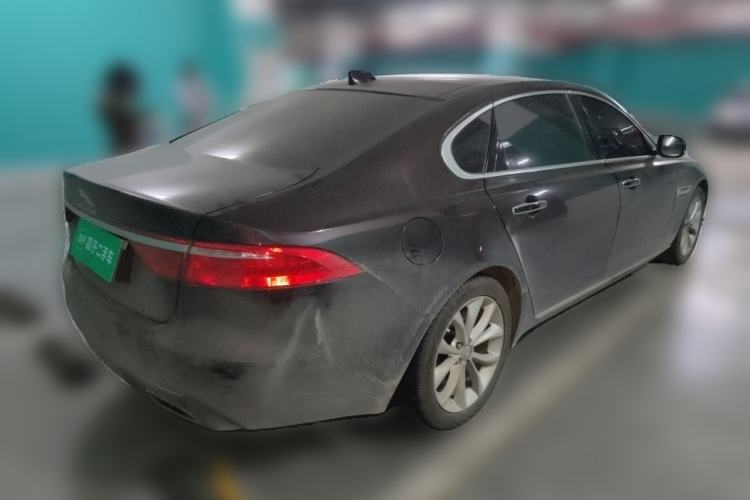 Used Jaguar XFL 2019 XFL 2.0T 250 PS Two-Wheel-Drive Luxury Edition Rear Right 45 Deg