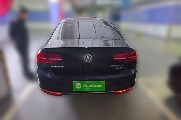 Used Volkswagen Magotan 2018 Facelift 330TSI DSG Luxury Model
