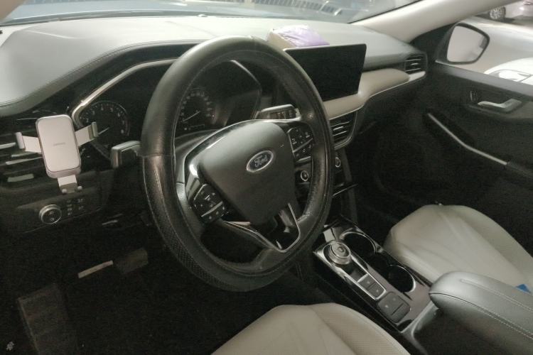 Used Ford Escape 2020 EcoBoost 245 Two-Wheel Drive Smart & Enjoyment Model
