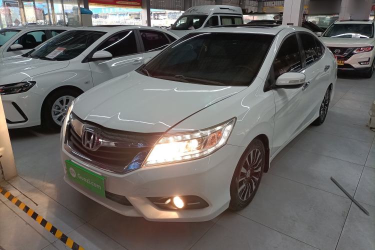 Used Honda Crider 2015 1.8L automatic luxury edition
