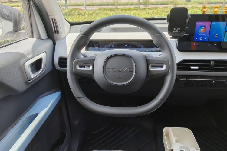 Used Geely Auto Panda 2024 Panda Mini 200km Endurance Bear
