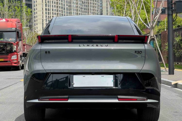 Used Lynk & Co Z20 2025 530 km Range Rear-Wheel Drive Max Exterior 7