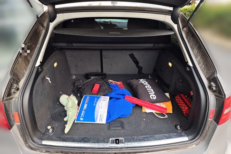 Used Audi A4 2014 40 TFSI allroad quattro plus version Trunk