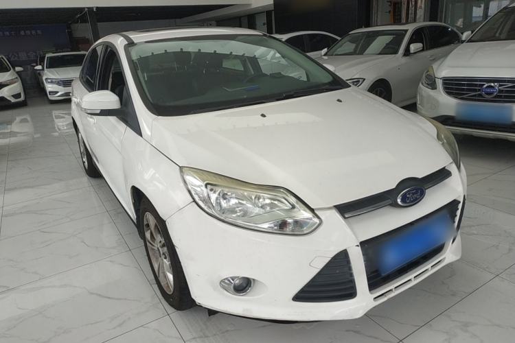 Used Ford Focus 2012 Sedan 1.6L Automatic Fashion Edition