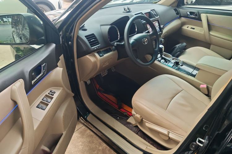 Used Toyota Highlander 2012 2.7L Two-Wheel Drive 7-Seater Elite Edition
