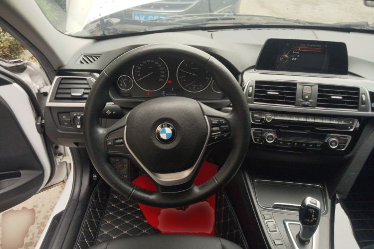 Used BMW 3 Series 2016 320Li Fashion Model Steering Wheel