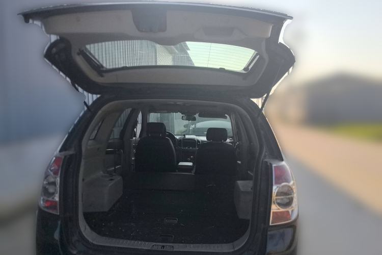 Used Chevrolet Captiva 2011 2.4 AT 5-Seater Comfort Edition
